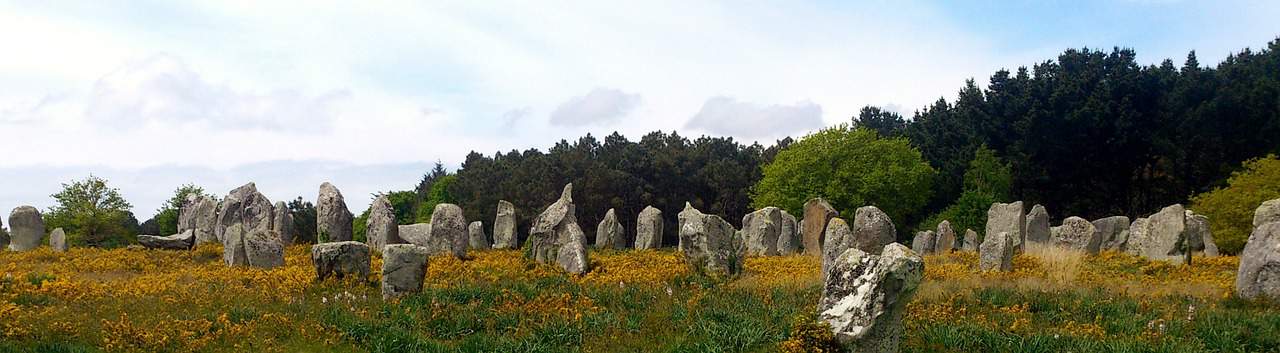 burial stones tombs